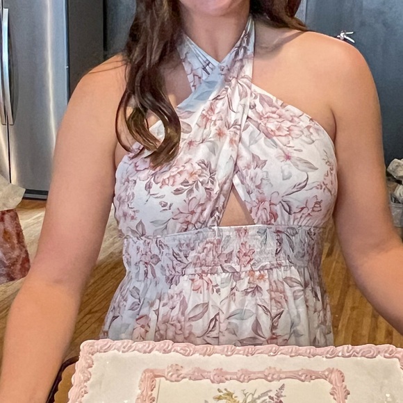 Flowy Floral maxi Dress - Picture 3 of 6